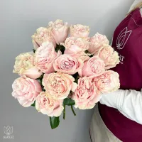 Букет Букет из 15 розовых роз под ленту Букет Букет из 15 розовых роз под ленту