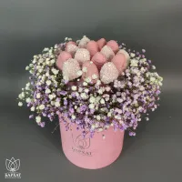 Букет Весенний джаз в розовом боксе Букет Весенний джаз в розовом боксе