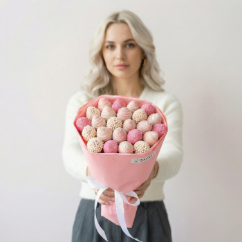 Букет Клубничная невеста