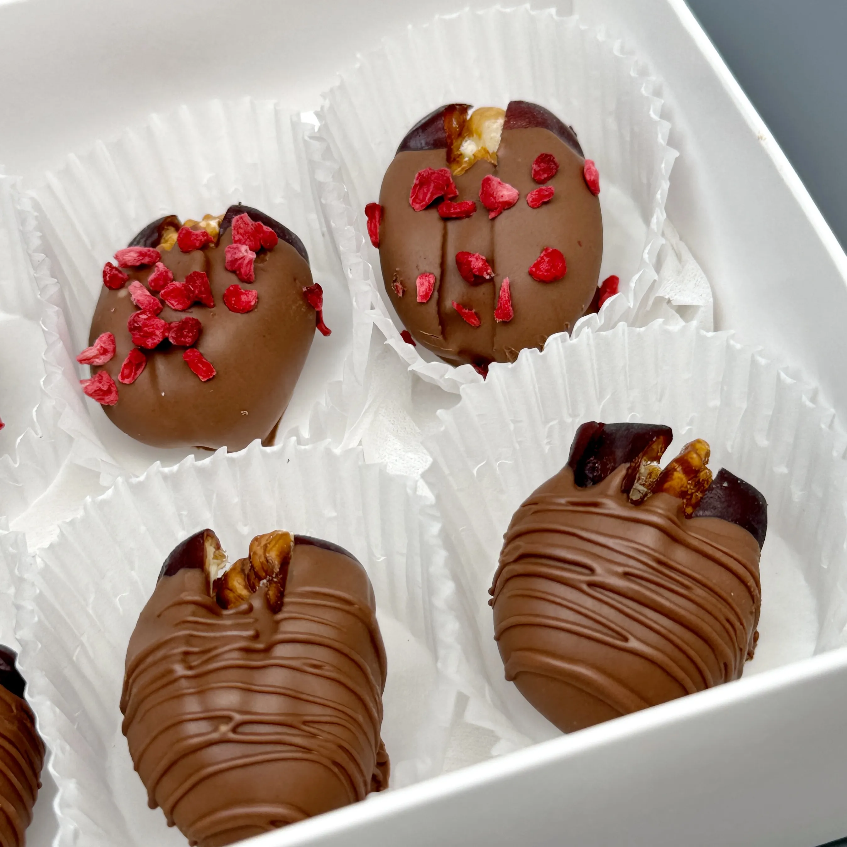 Букет Финики в шоколаде Восточный ларец