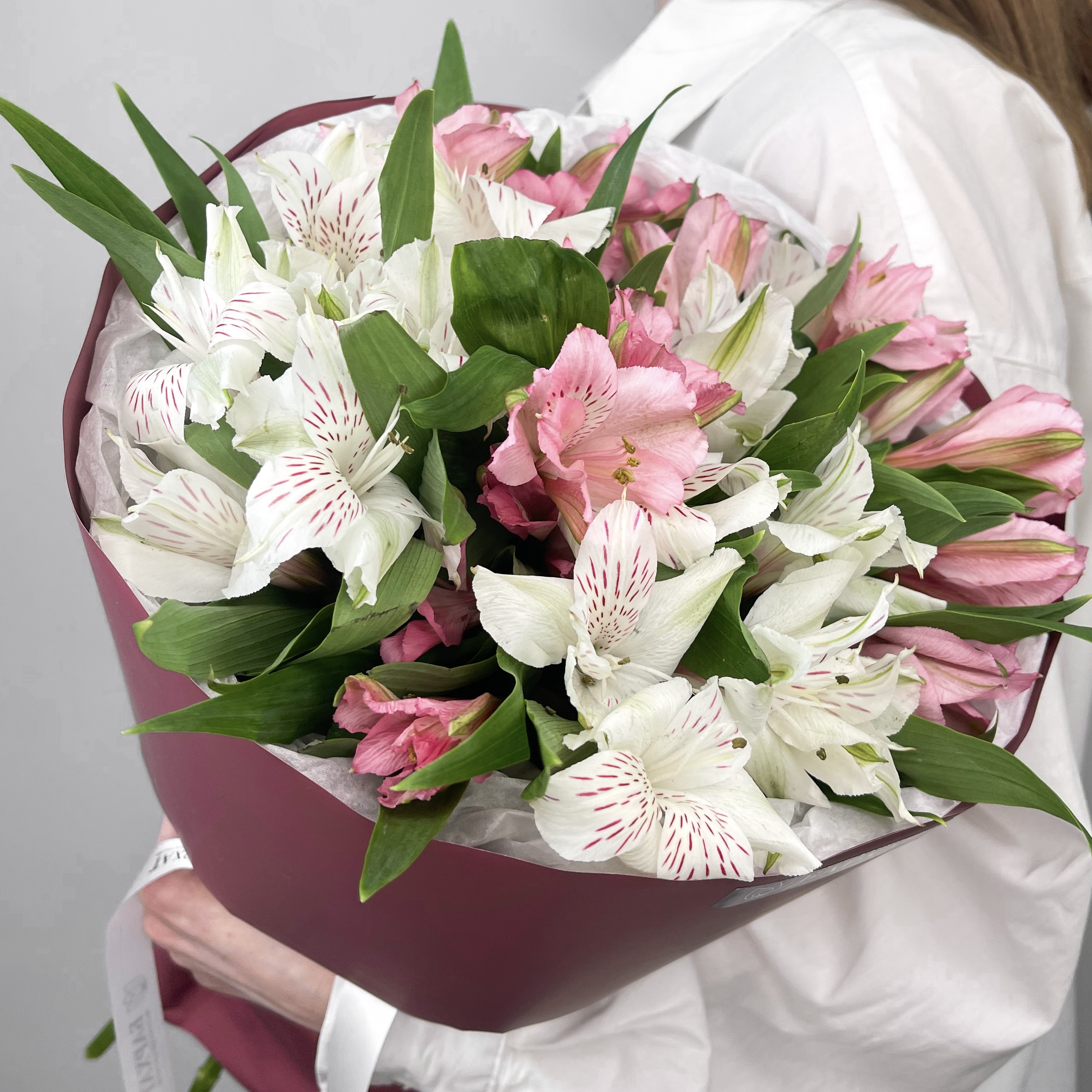 Букет Комбо-набор клубника и цветы "Код: Розовый"