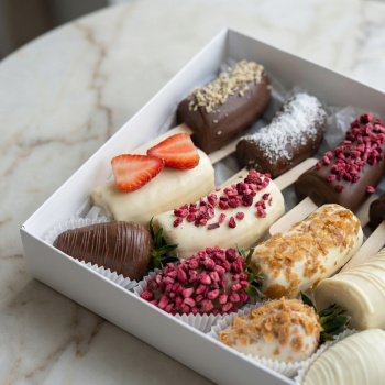 Букет Бананы в шоколаде Фруктово-ягодный микс